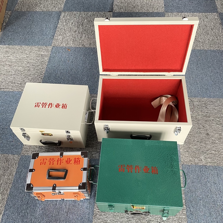 海棠爆破工程作业箱如何选择？玻璃钢与传统材质的全面对比